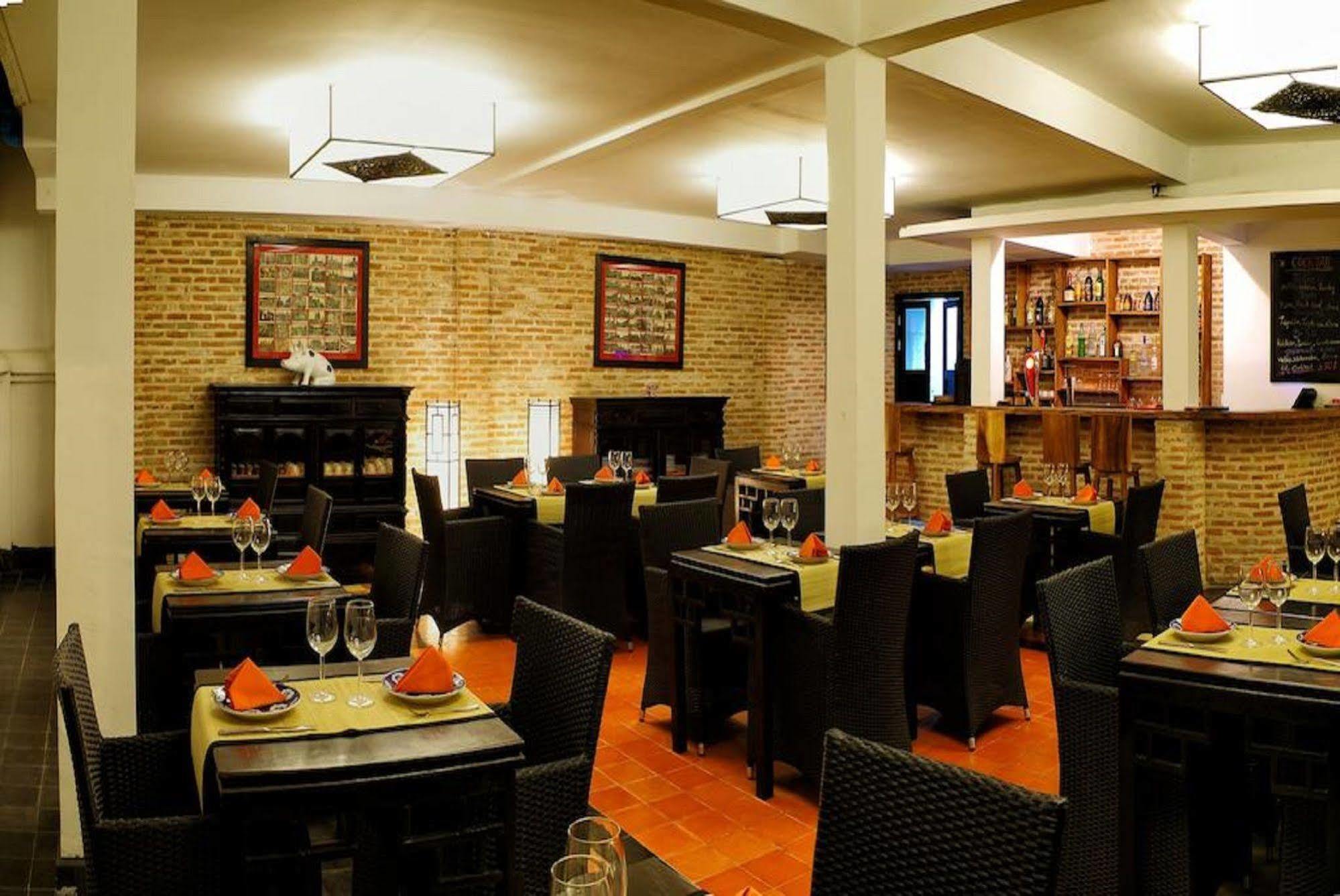 Villa Silk Road Hotel Phnompen Kültér fotó