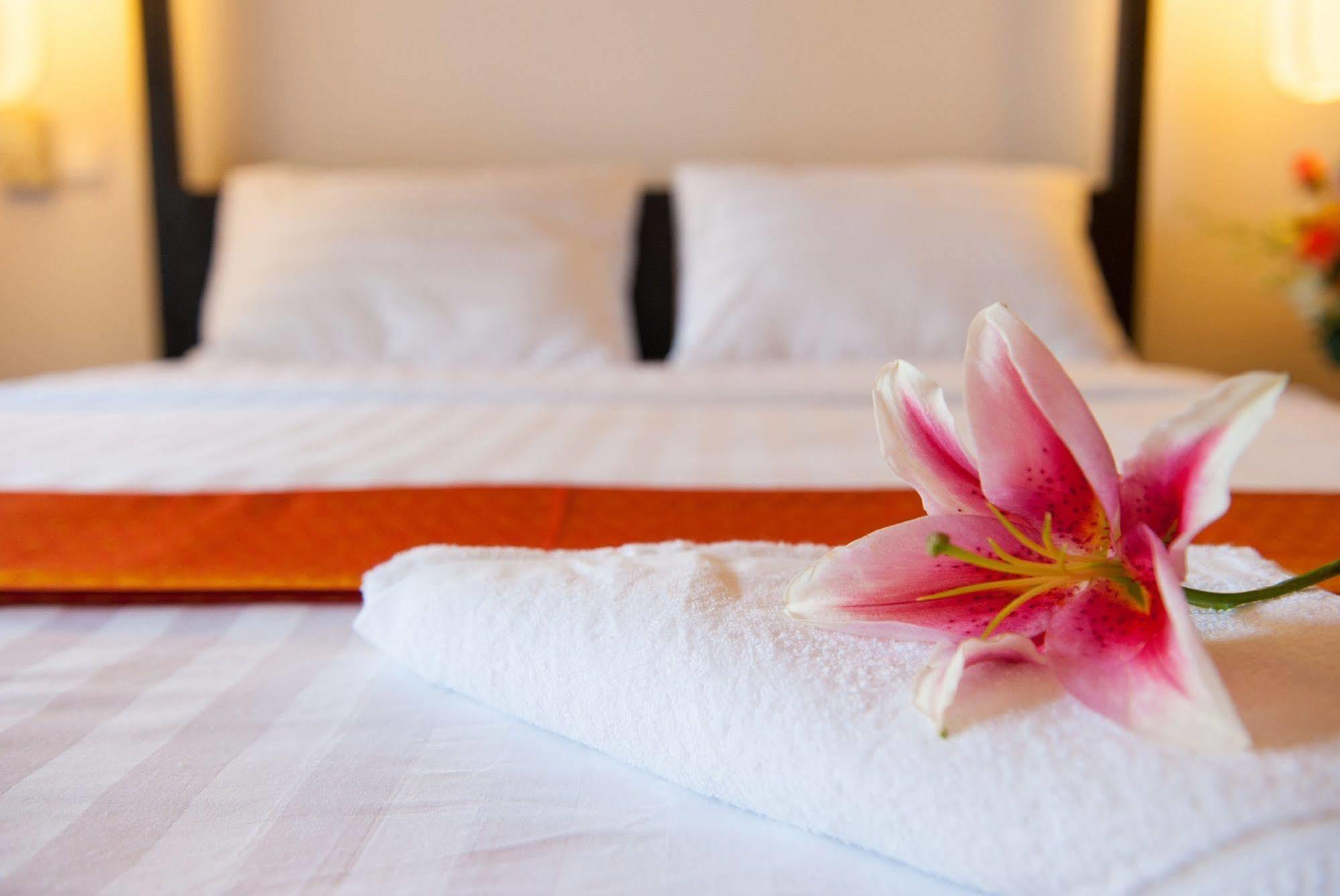 Villa Silk Road Hotel Phnompen Kültér fotó